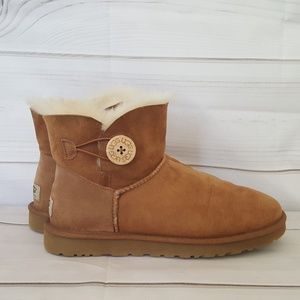 Ugg Women Mini Bailey Button Boots - Chestnut